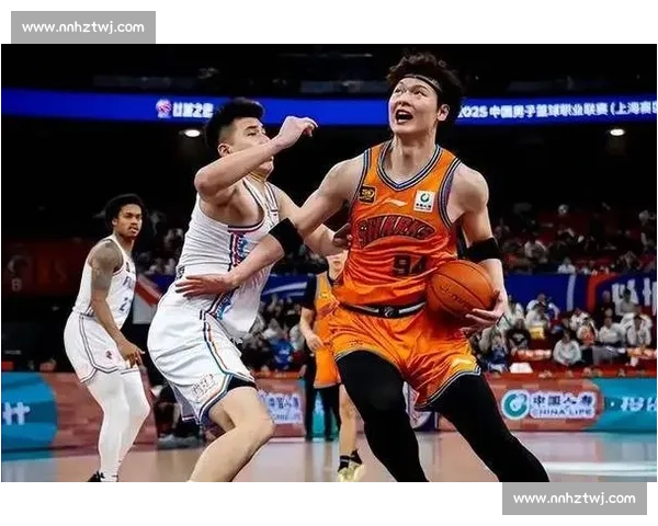 山东男篮主场迎战北控冲击季后赛排名核心球员对决引发关注